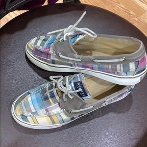 Sperry size 9